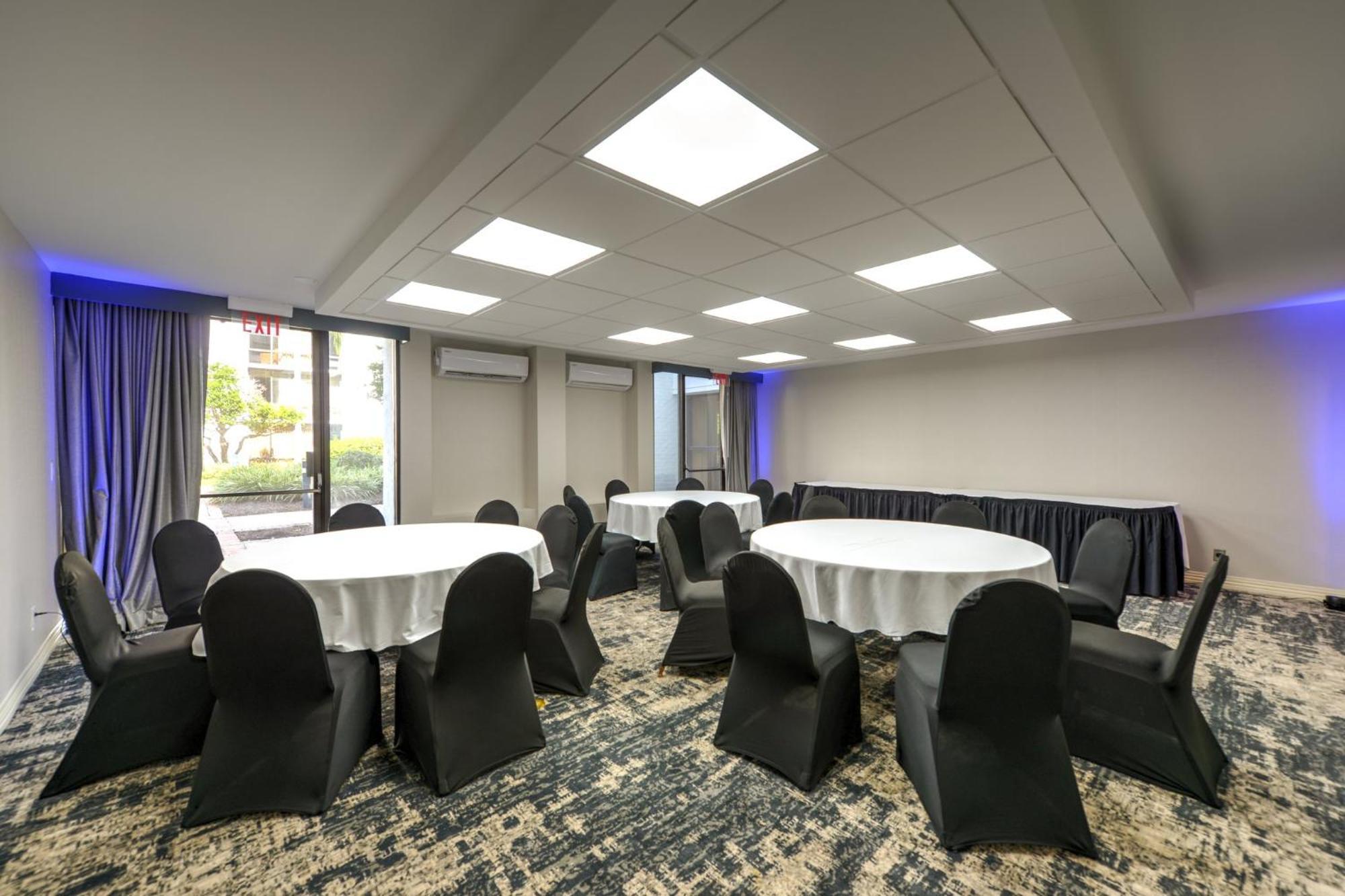 Crowne Plaza Jacksonville Airport By Ihg Eksteriør billede