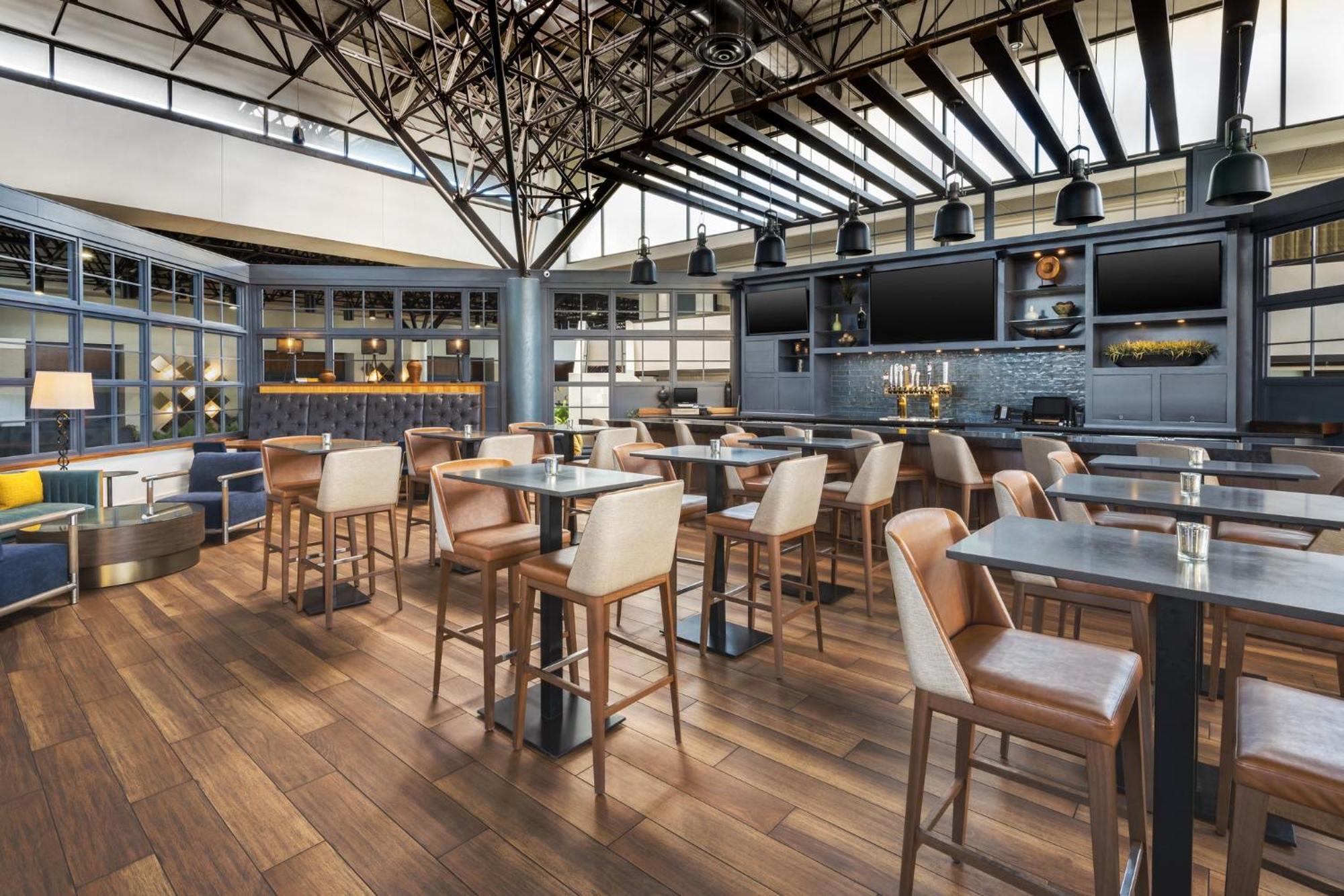 Crowne Plaza Jacksonville Airport By Ihg Eksteriør billede